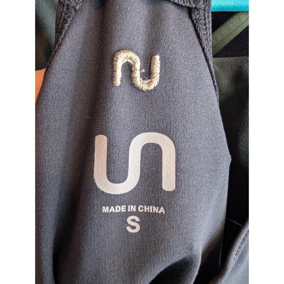 Urban Savage Womens Black Purple Mesh Inset Racerback Tank Small Active Yoga - Picture 5 of 7